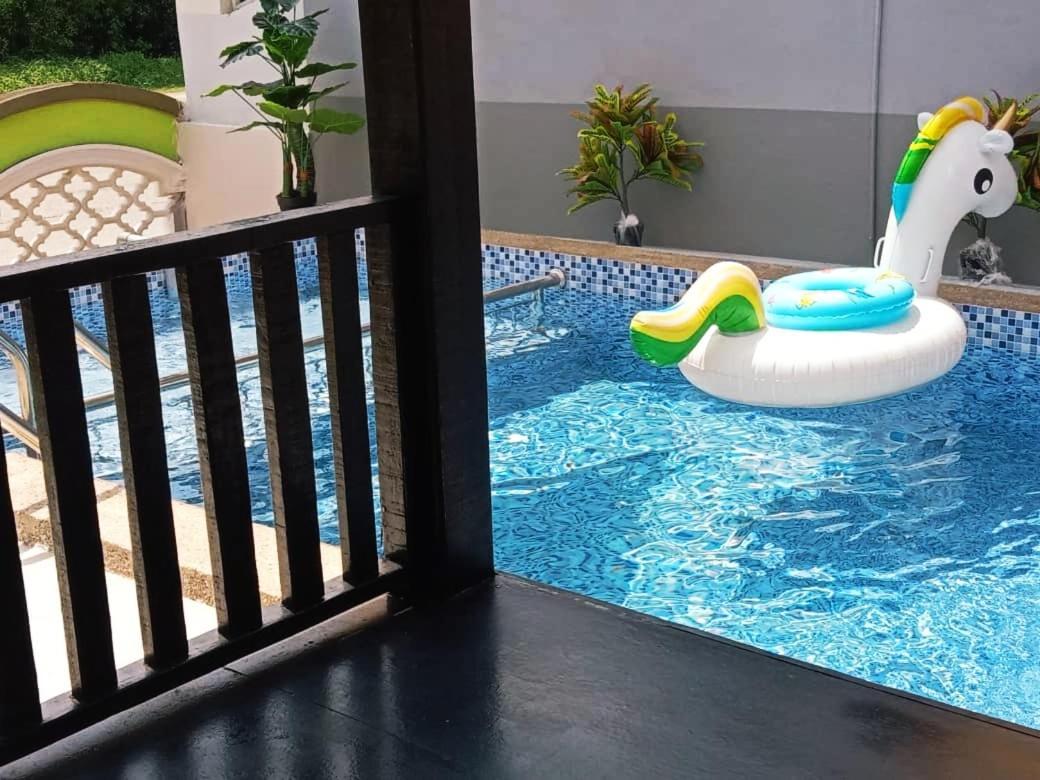 Willa Private Pool Cassa Dinies, Wifi , Bbq,10 Pax Rantau Panjang Zewnętrze zdjęcie